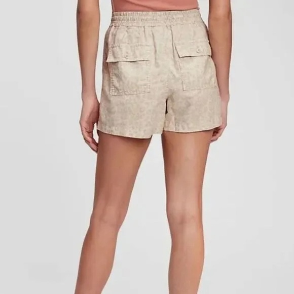 GAP Khakis‎  Shorts Size Medium Tan Cream Leopard Print Linen Cotton Blend Flowy - Picture 8 of 12
